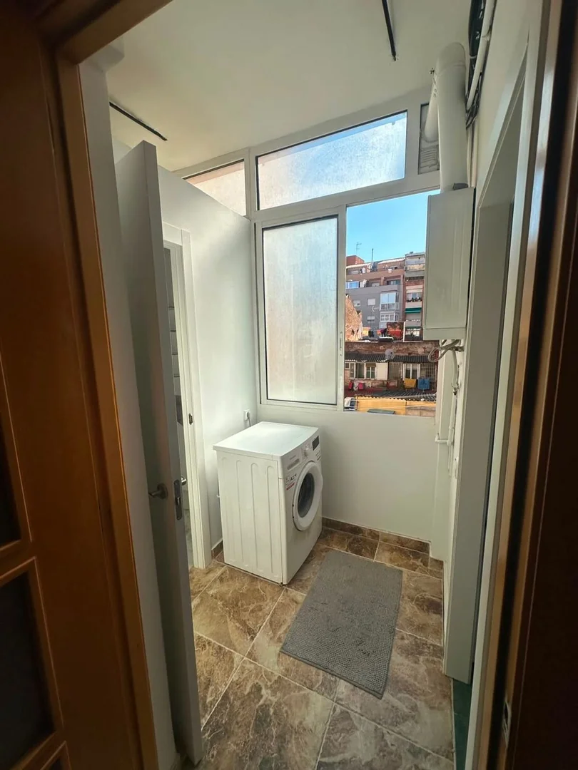 Piso en Calle d'Alcolea, 133 - Foto 3