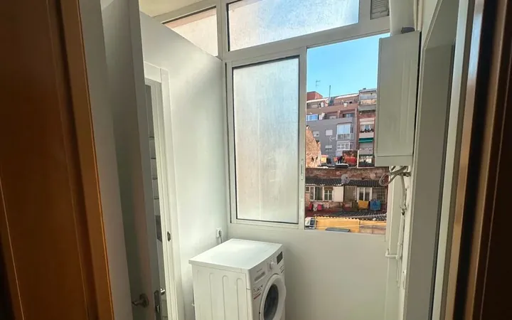 Piso en Calle d'Alcolea, 133 - Foto 3