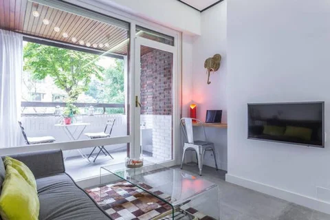 Estudio en calle de Álvarez de Baena, 4 - Foto 1