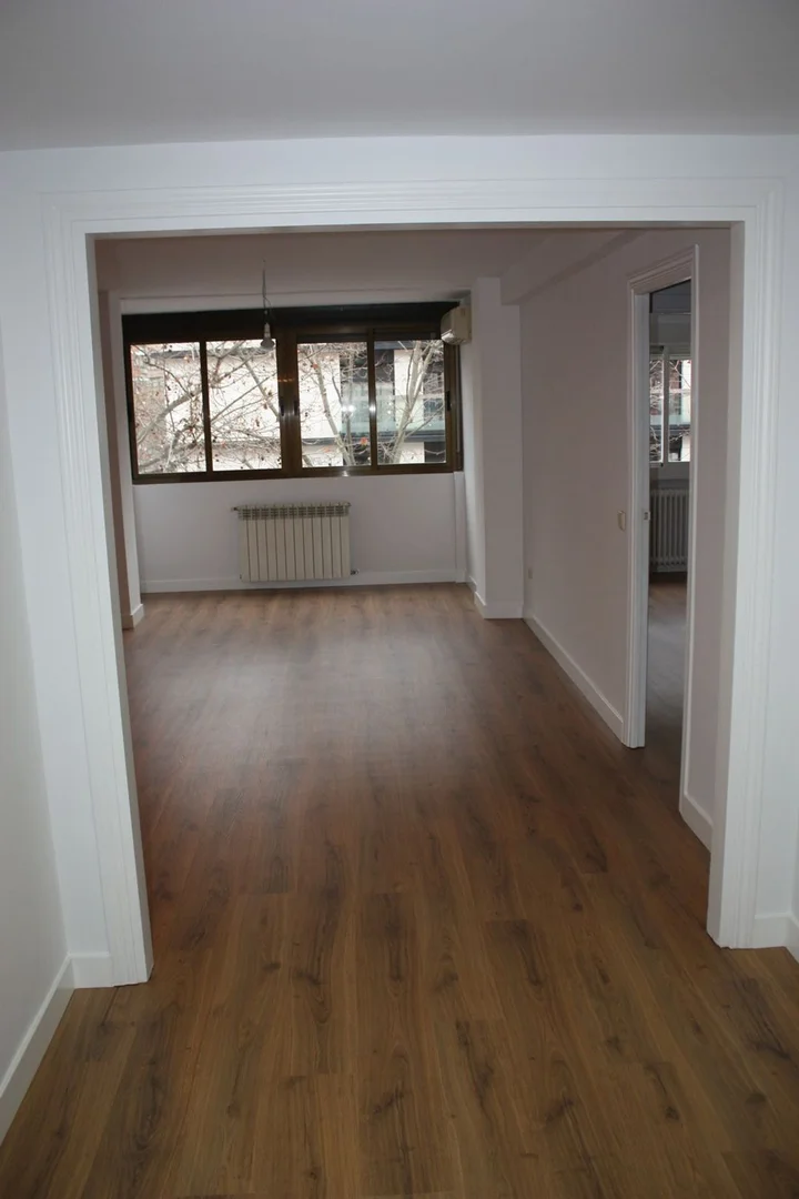 Piso en calle de Clara del Rey, 41 - Foto 3