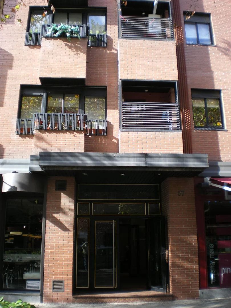 Alquiler de estudio en Calle Corazón de María, 57 - Foto 2