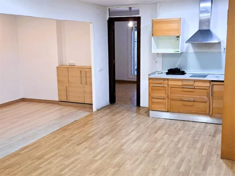 Piso en  Carrer Mare de Déu de les Neus 72 - Foto 2