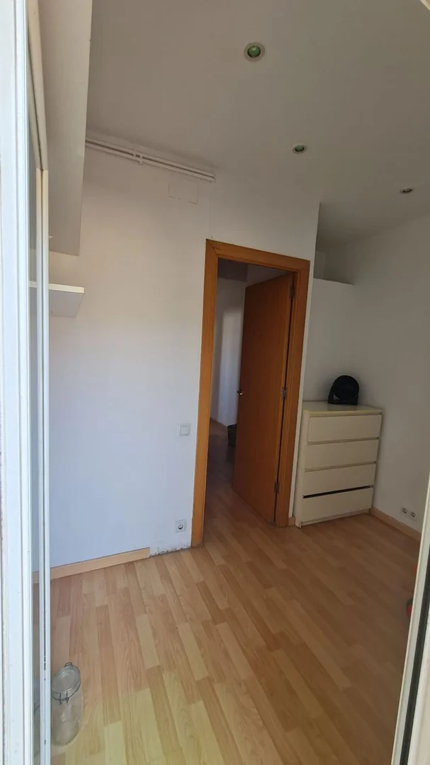 Piso en Calle de Besalú, 8, El Camp de l'Arpa del Clot - Foto 12