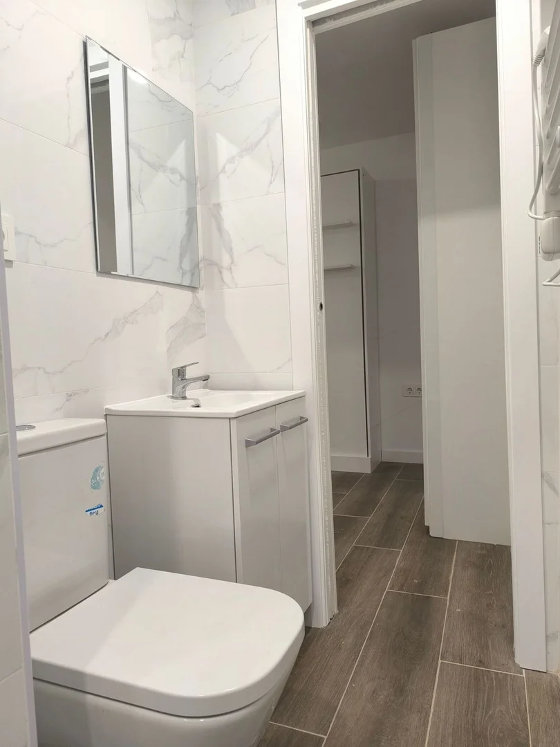 Estudio en calle de Ponce de León, 9 - Foto 2