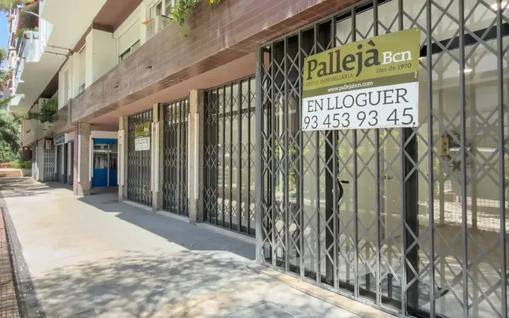 Local comercial en  Carrer de Pau Alsina 100 - Foto 2