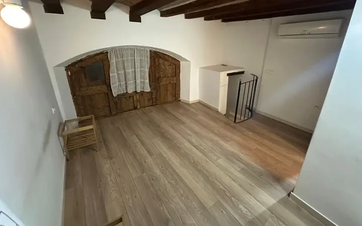 Local comercial en  Carrer de Sant Pere Mitjà 8 - Foto 6