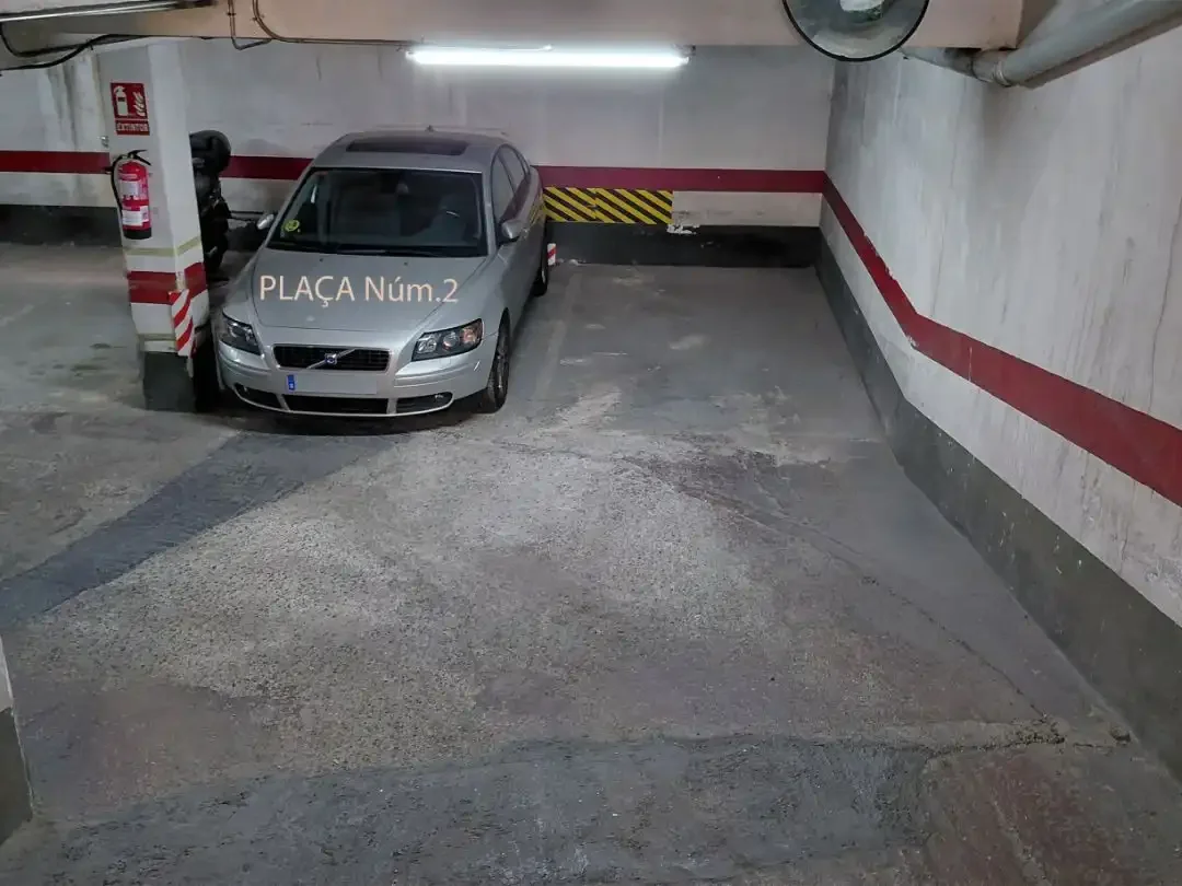 Garaje en  Carrer de l'Escorial 168 - Foto 2