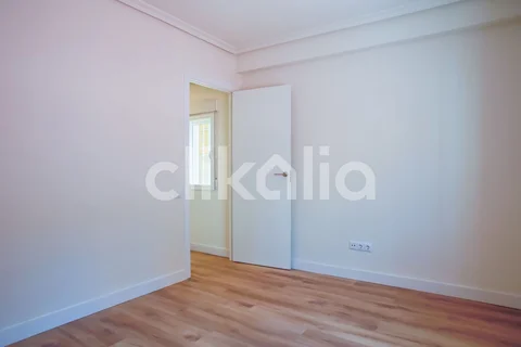 Alquiler de piso en Calle González Arias - Foto 14