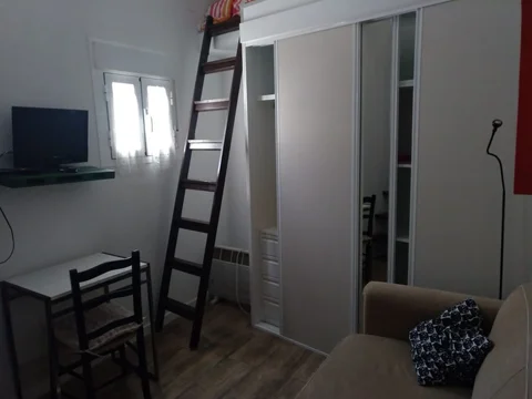 Estudio en calle de Cervantes, 2 - Foto 2