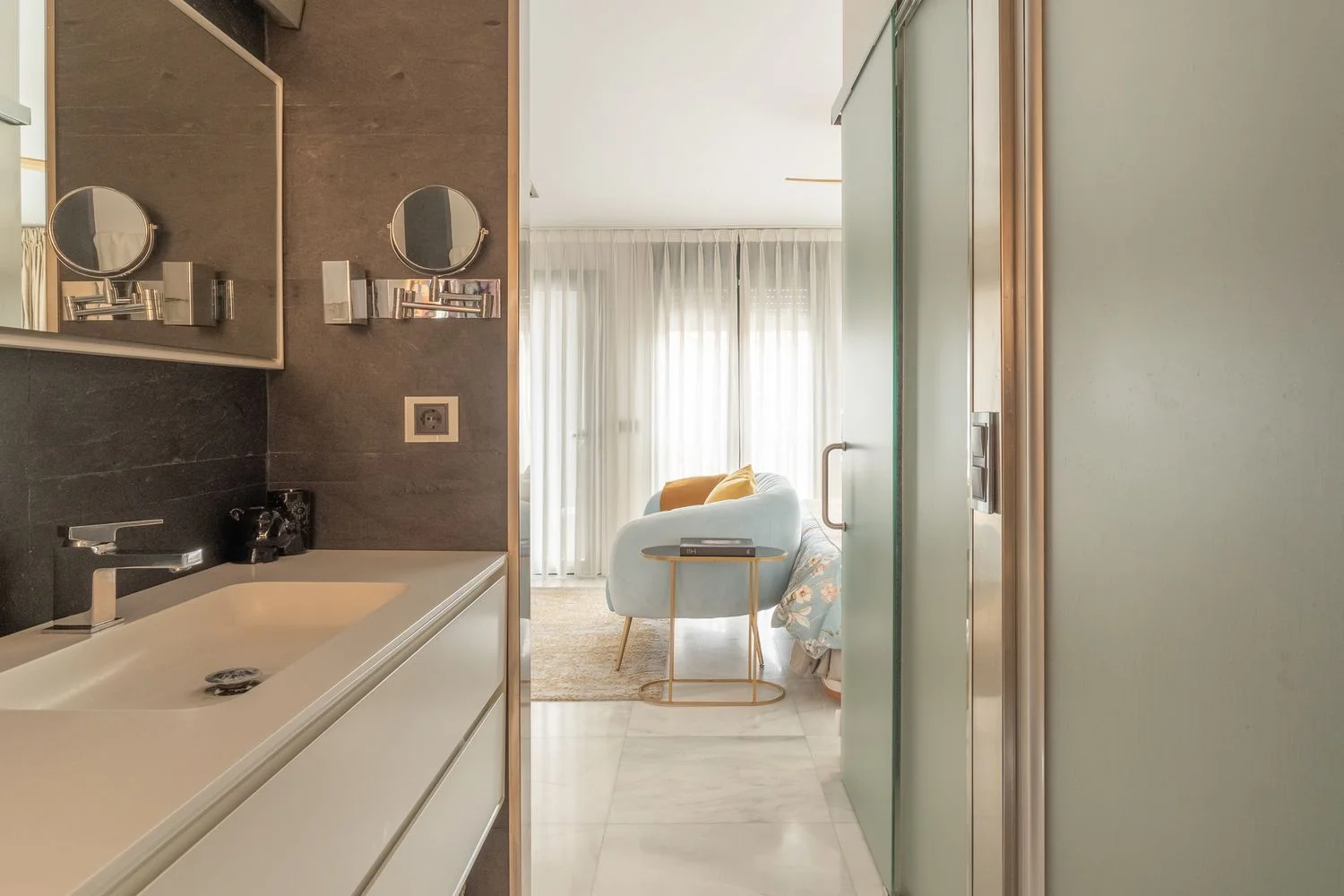 Chalet pareado en calle Empedrada, 3