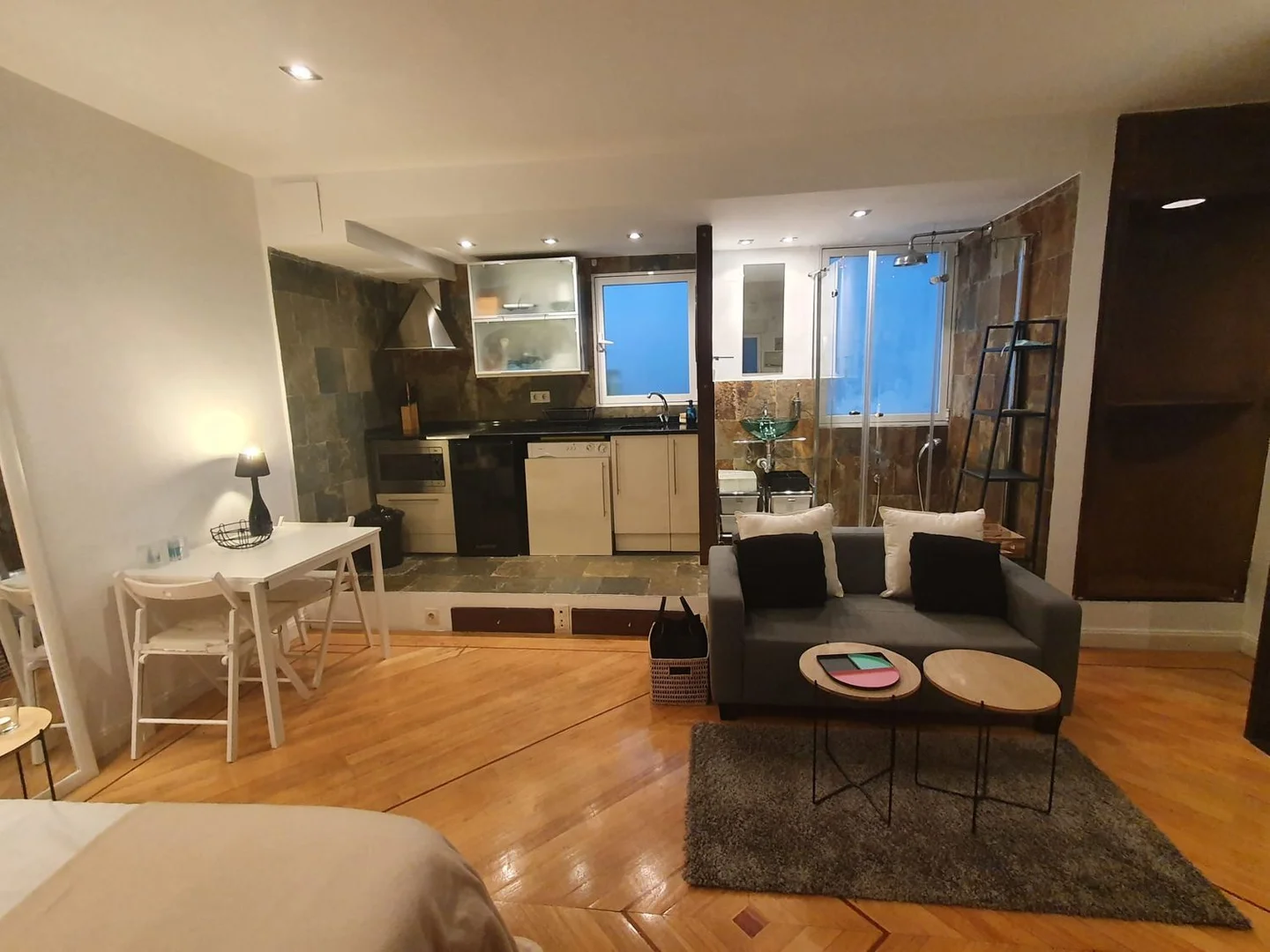 Estudio en calle Churruca, 13 - Foto 2