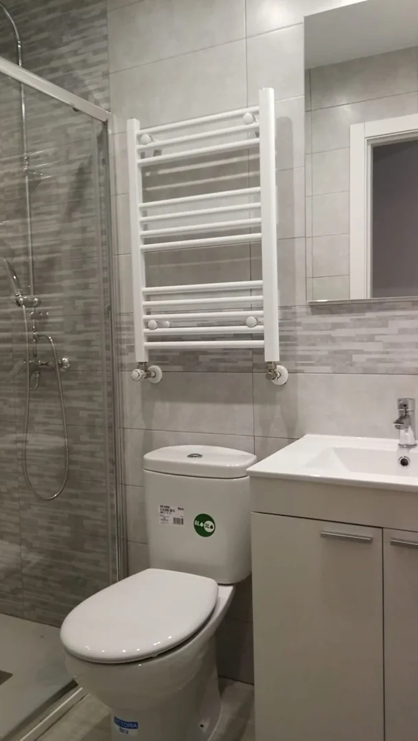 Estudio en plaza de Carlos Cambronero, 5 - Foto 9