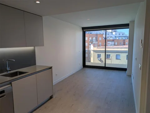 Piso en calle Calle de Embajadores 107 - Foto 2