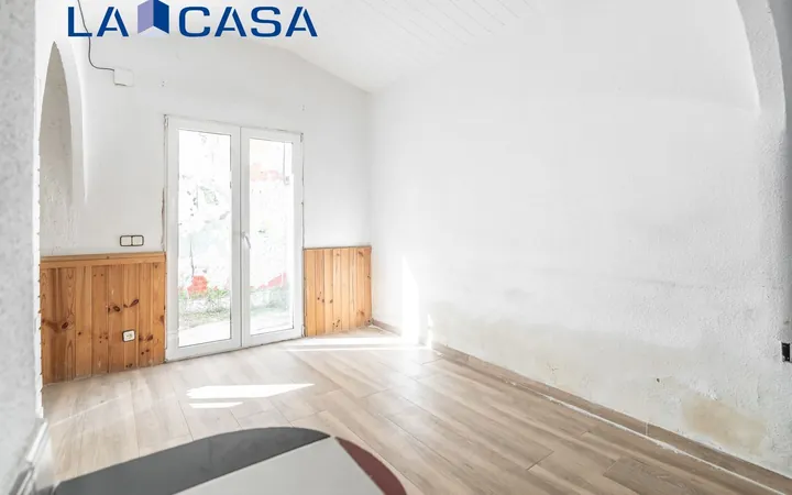 Piso en Calle de Aldea del Fresno - Foto 1