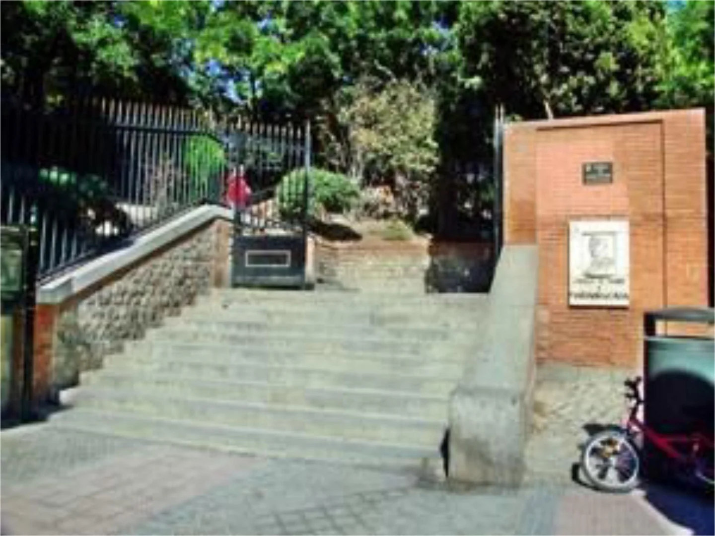 Piso en  Avenida de Menéndez Pelayo 18 - Foto 3