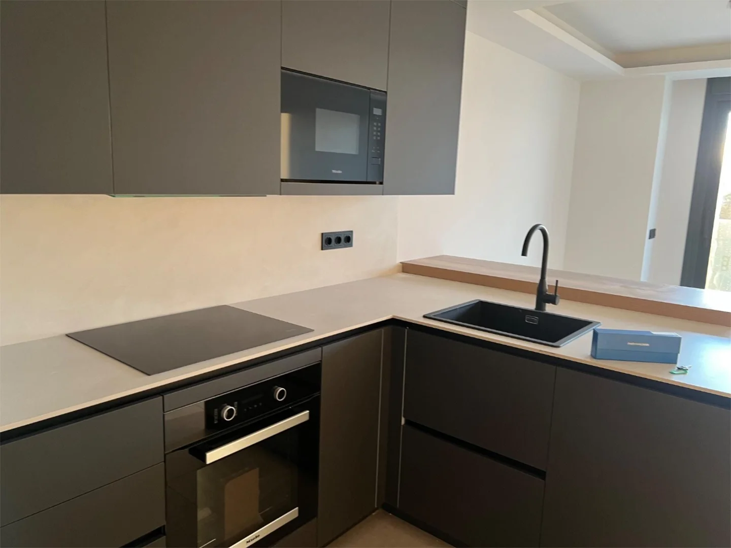 Piso en  Calle de Mesena 80 - Foto 11