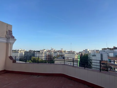 Ático en calle de Modesto Lafuente, 56 - Foto 1