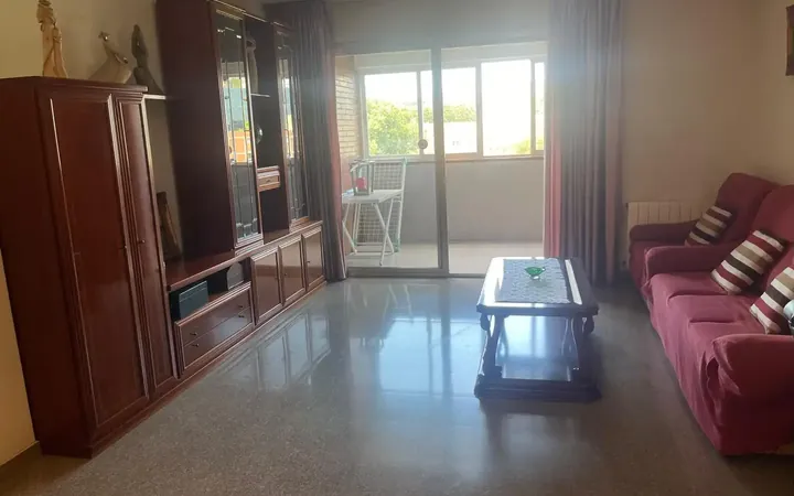 Piso en  Carrer de Riudoms - Foto 1