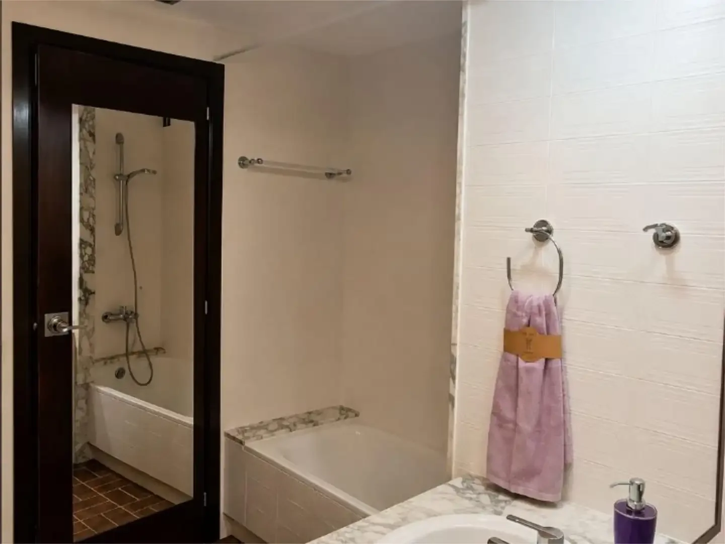 Piso en  Carrer de Folgueroles 12 - Foto 6