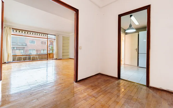 Piso en Calle Velayos, 14, Ciudad Universitaria - Foto 1