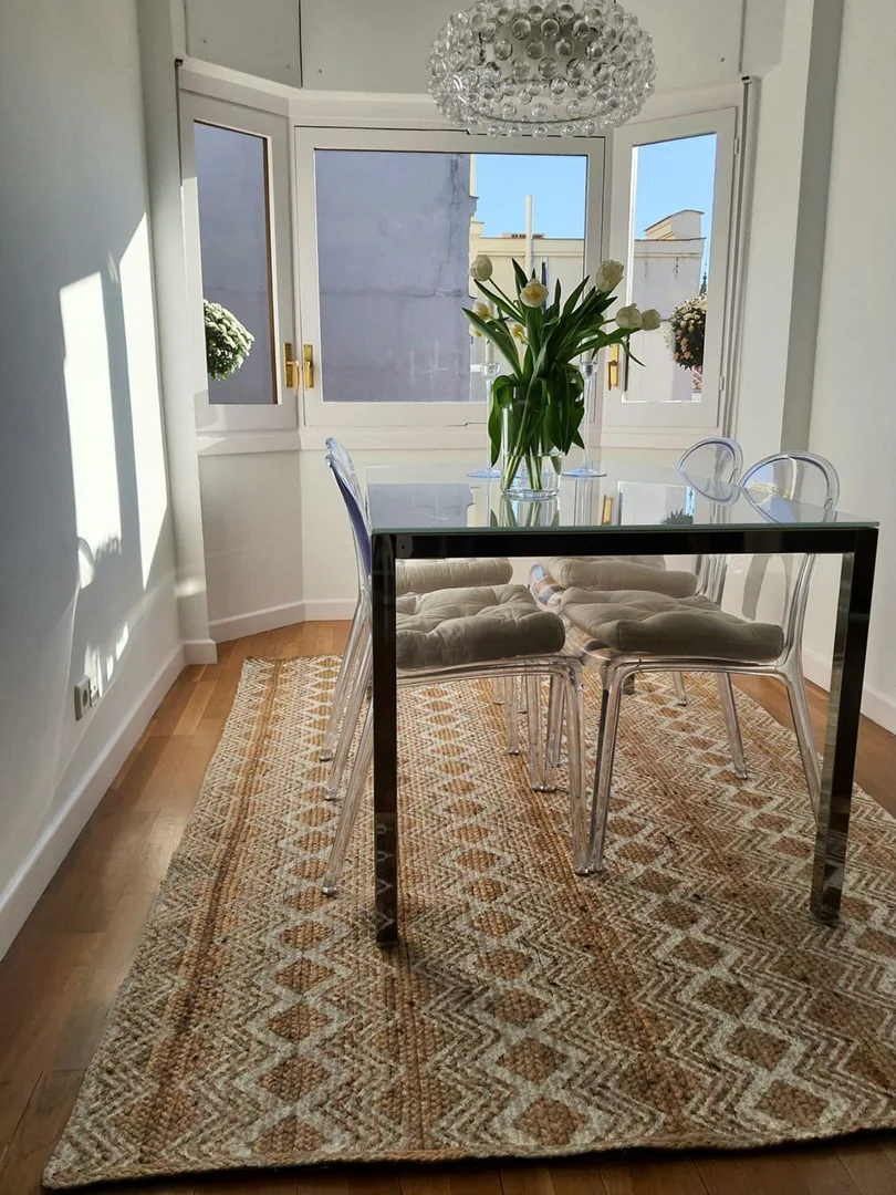 Piso en calle de Villanueva, 30