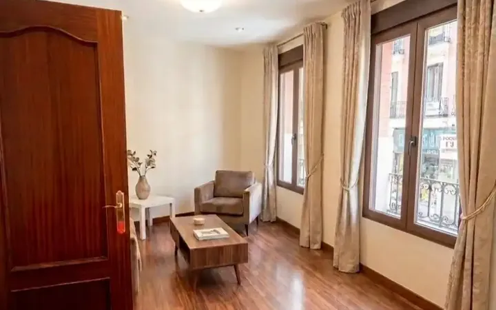 Piso en  Calle de Jerónimo de la Quintana 9 - Foto 1