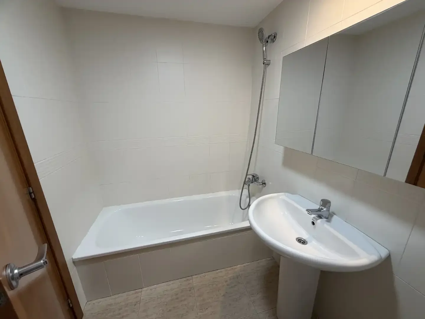 Piso en  Carrer de la Reina Amàlia 37.U - Foto 9