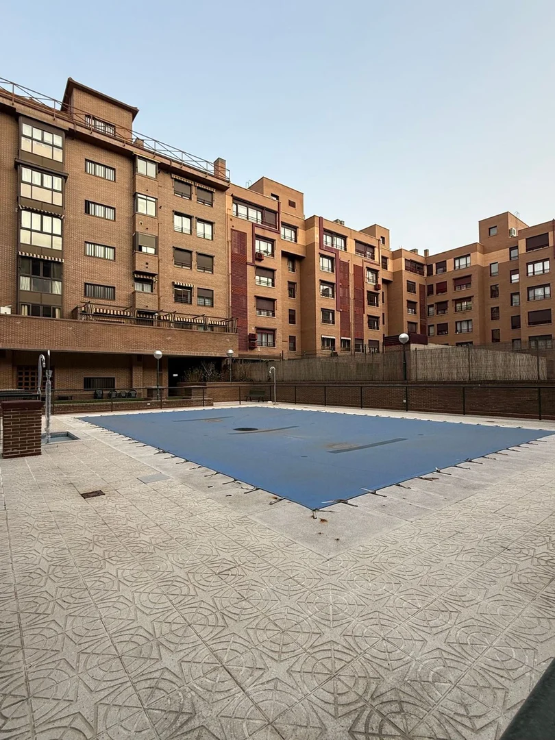 Piso en calle de Peñas del Arcipreste, 19