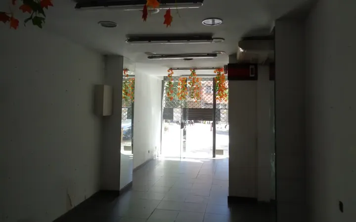 Local comercial en  Carrer de Sardenya - Foto 3