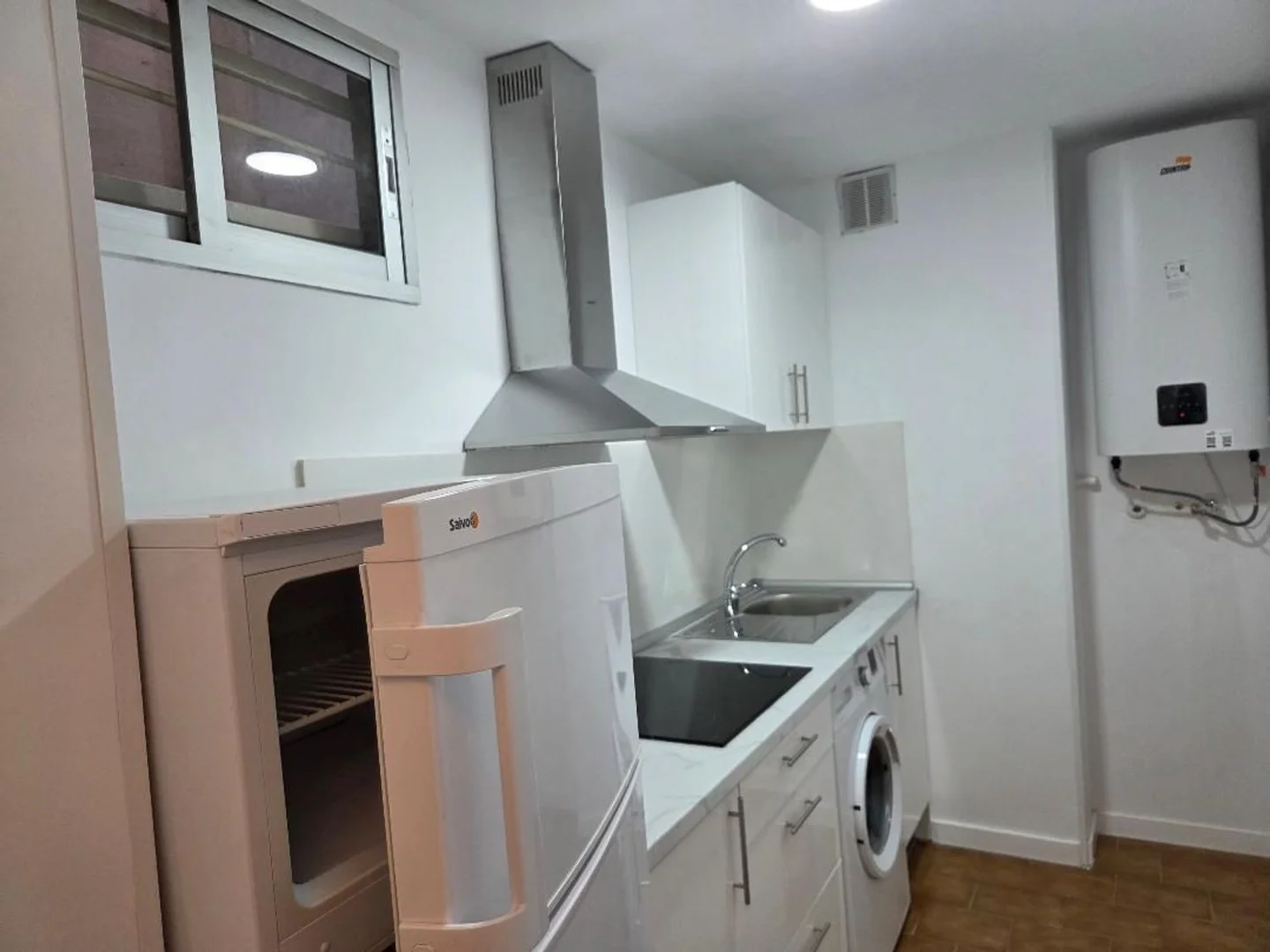 Piso en calle de la Constancia, 25