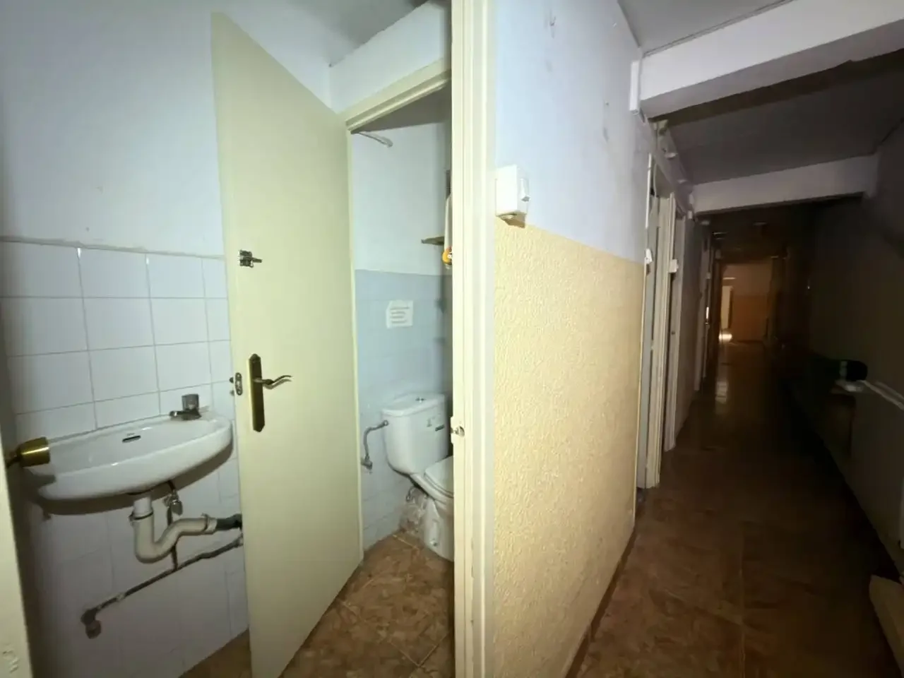Local comercial en  Calle AGUDELLS 81 - Foto 31