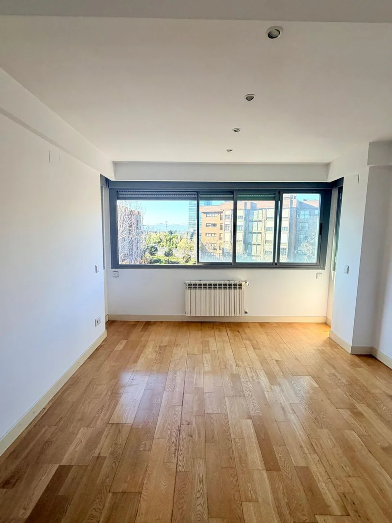 Piso en calle de Caleruega, 80 - Foto 1