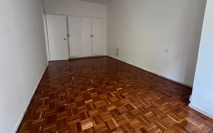 Piso en Cuatro Caminos - Foto 4