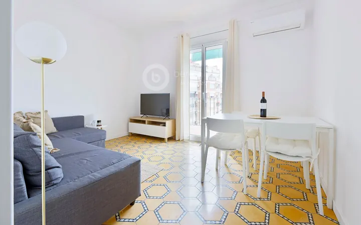Piso en Calle de Viladomat, Sant Antoni - Foto 1