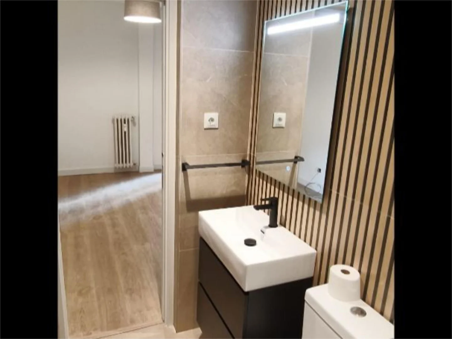 Piso en  Calle del Aviador Zorita 8 - Foto 9