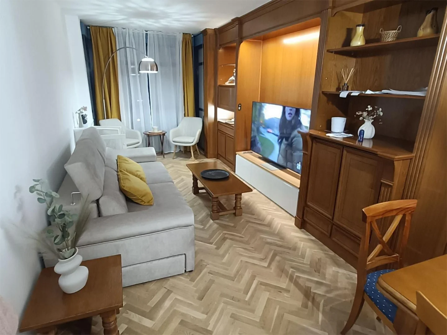 Piso en  Plaza de Francisco Morano 3