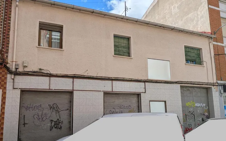 Edificio de uso mixto en Abrantes - Foto 2