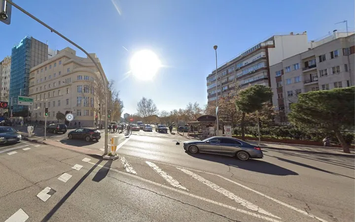 Piso en Avenida de la Reina Victoria, Bellas Vistas - Foto 1