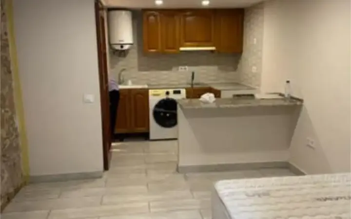 Estudio en Ciutat Vella - Foto 1