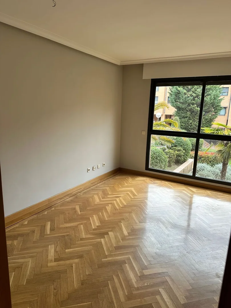 Piso en calle Bahía de Almería, 21 - Foto 3