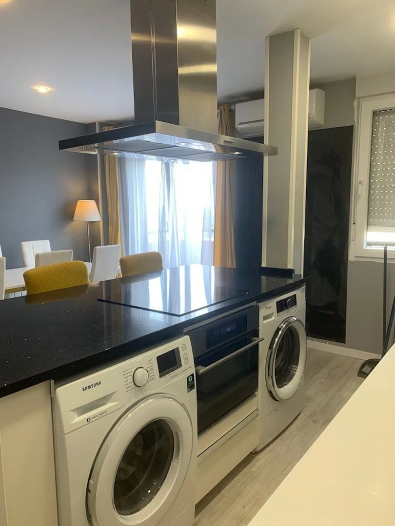 Piso en calle Alfonso Rodríguez Castelao, 21 - Foto 2