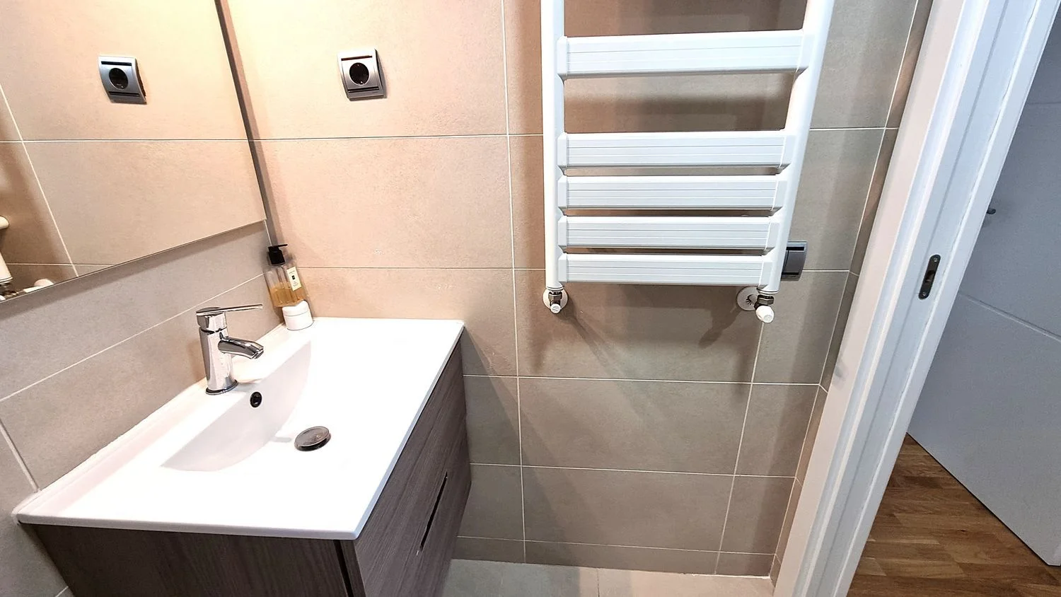 Piso en calle de Rabanal del Camino, 11 - Foto 19