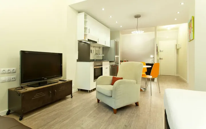 Estudio en Calle de la Granada del Penedès, Sant Gervasi - Galvany - Foto 1