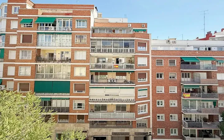 Piso en  Calle Guzmán el Bueno - Foto 7