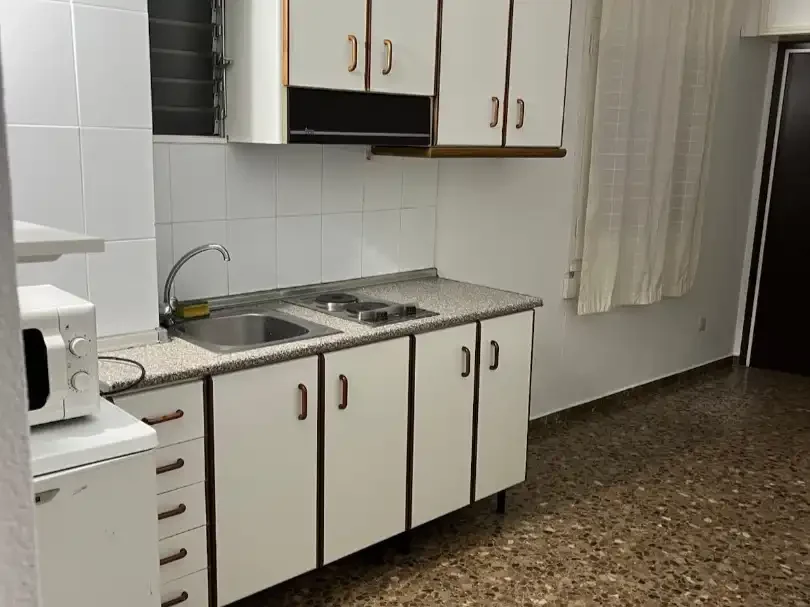 Estudio en  Carrer de Mejía Lequerica 10 - Foto 5