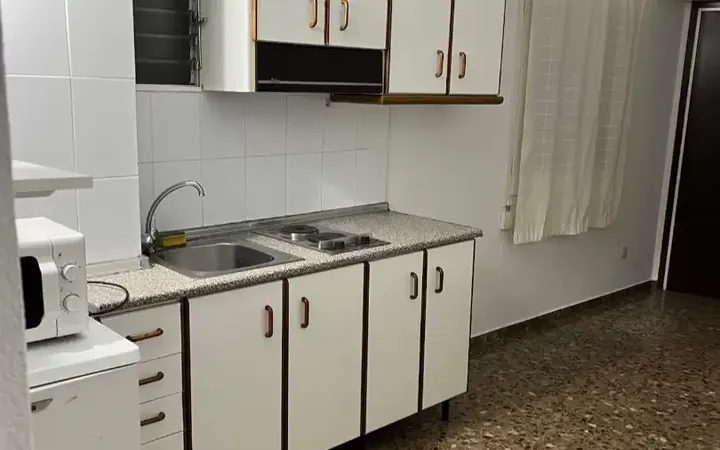 Estudio en  Carrer de Mejía Lequerica 10 - Foto 5