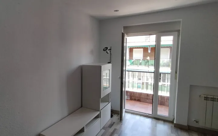 Piso en Valdezarza - Foto 3