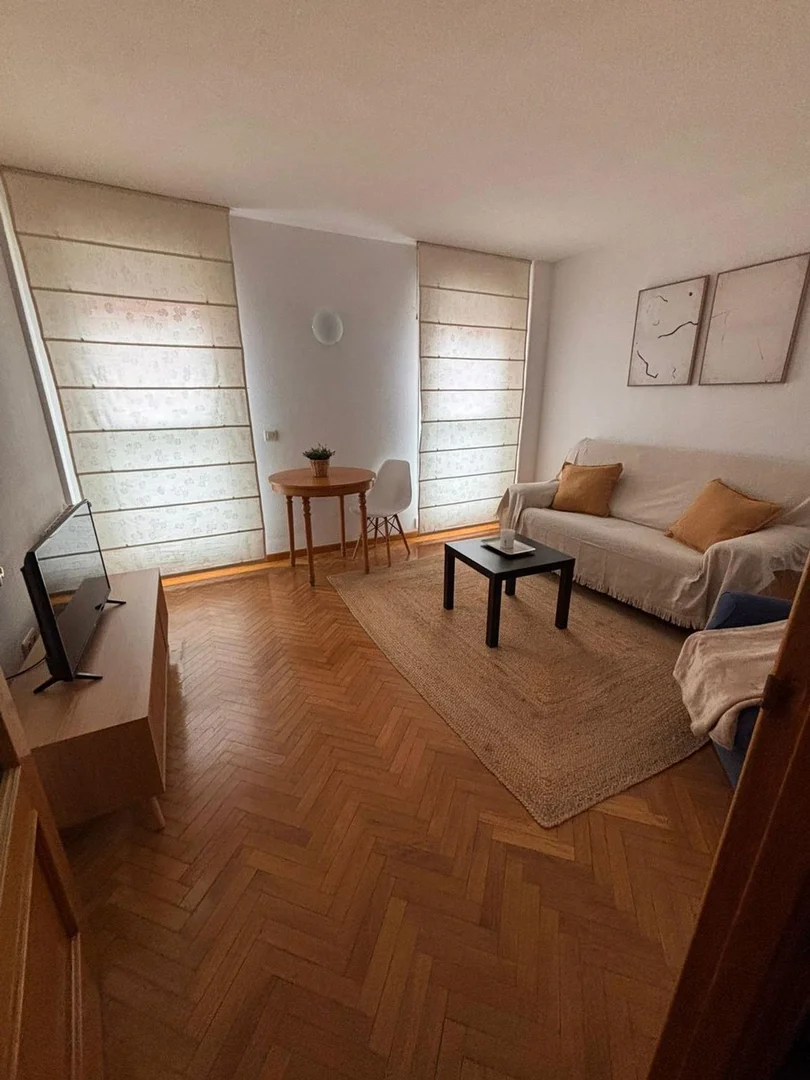 Piso en calle de Andrea Puech, 13