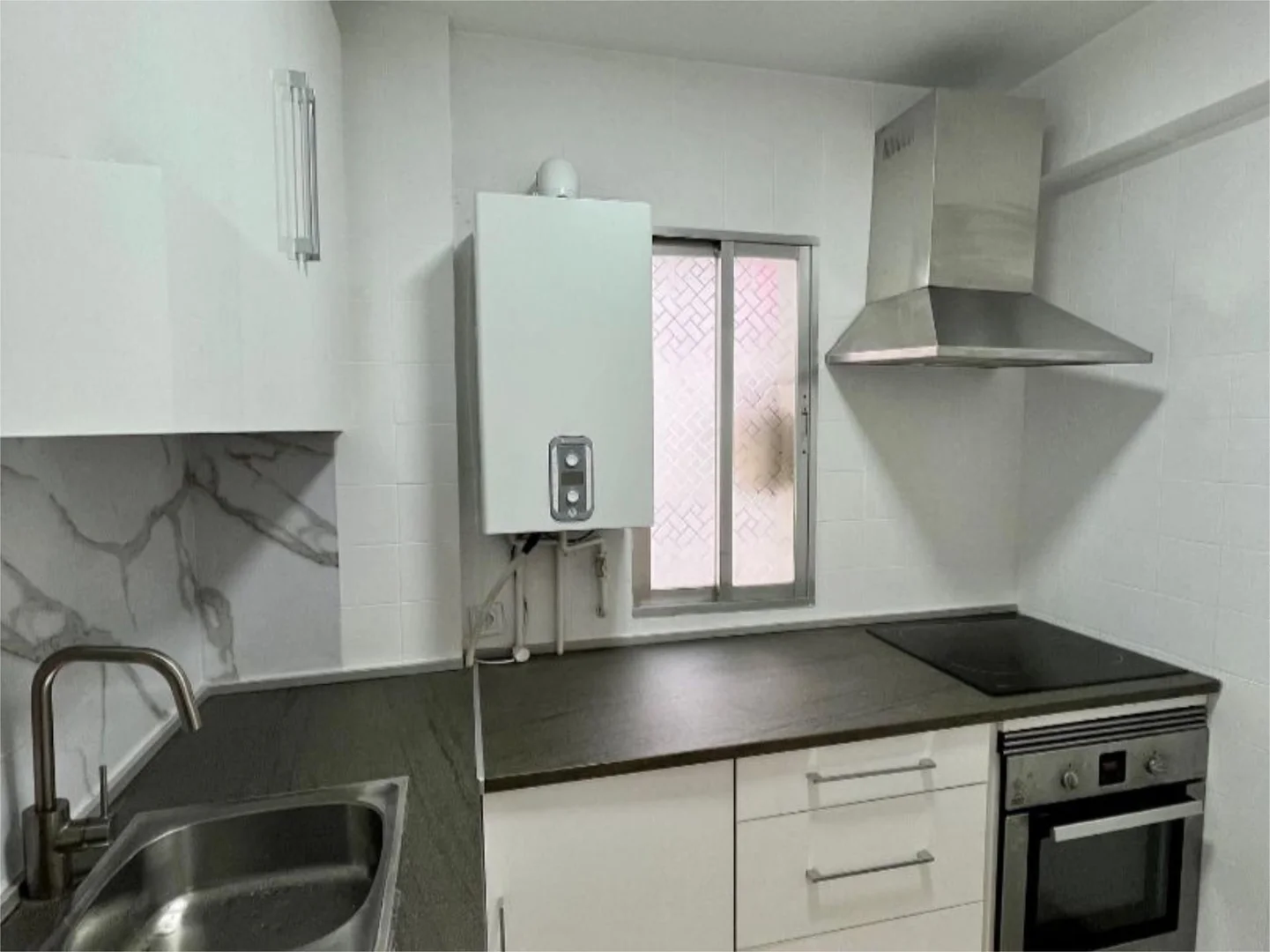 Piso en  Avenida de Monforte de Lemos 151 - Foto 12