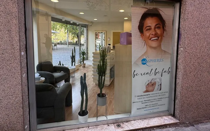 Centro estético en traspaso en Calle de Juan de Garay, 2 - Foto 3